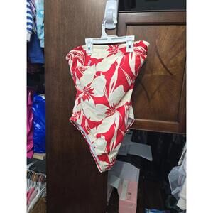 Medium strapless nwot but women's swimsuit from target item 1025
